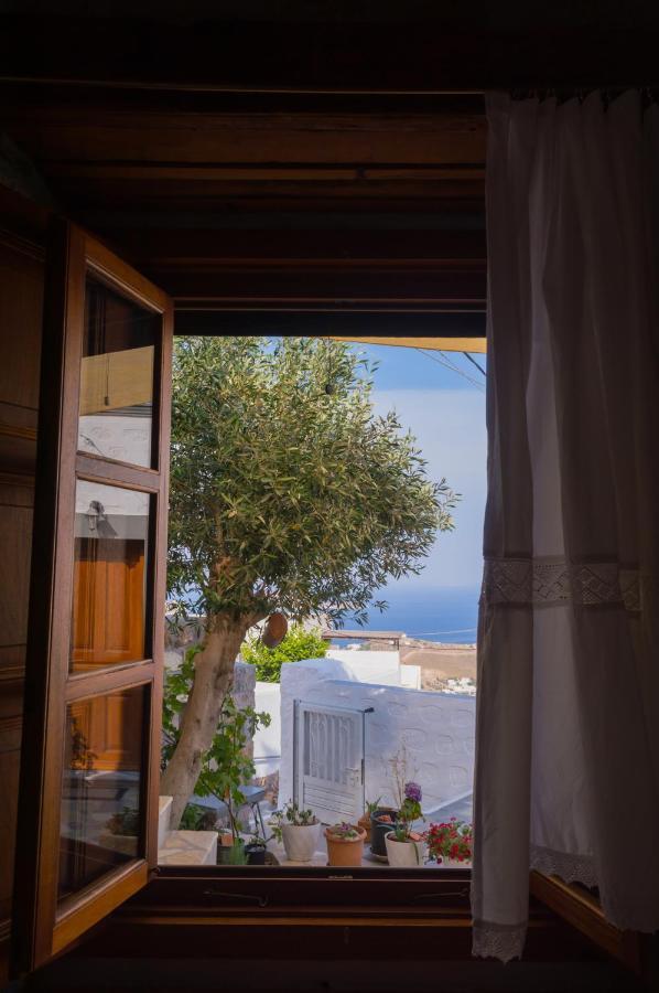 Manos House In Chora Villa Patmos Town Exterior photo