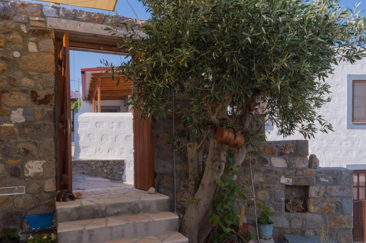 Manos House In Chora Villa Patmos Town Exterior photo